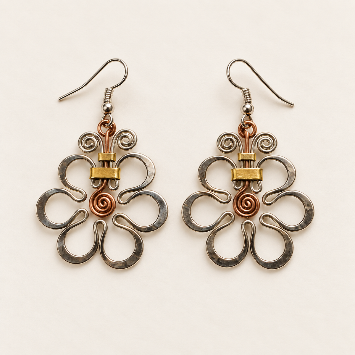 Peruvian Whirlflower Filigree Earrings product photo